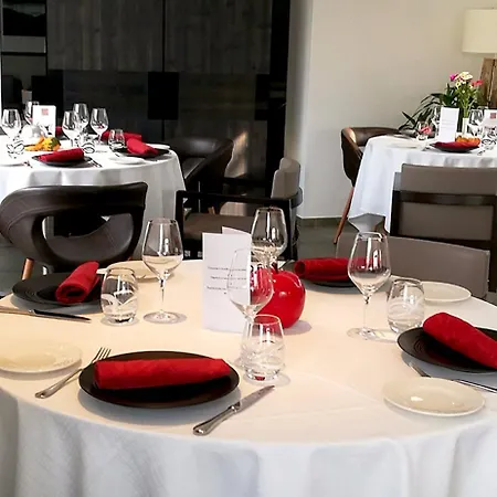 Blanc 3* Marigny-Saint-Marcel