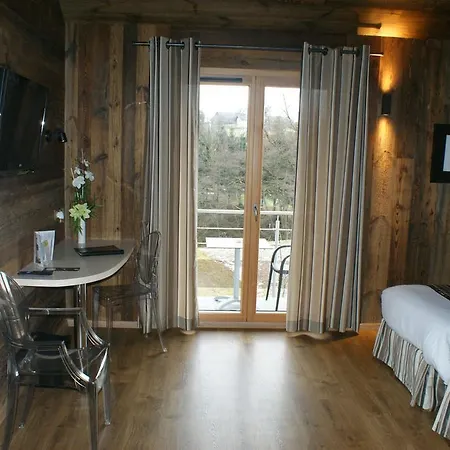 Blanc Hotel Marigny-Saint-Marcel