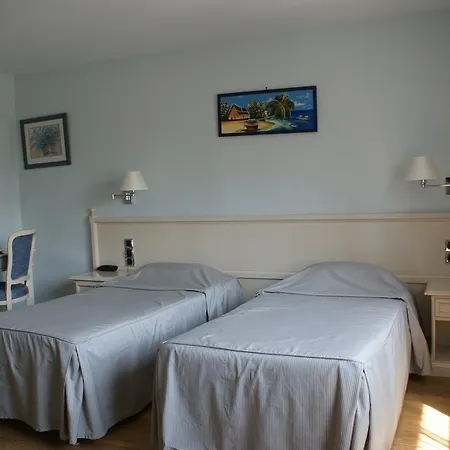 Blanc Hotel Marigny-Saint-Marcel
