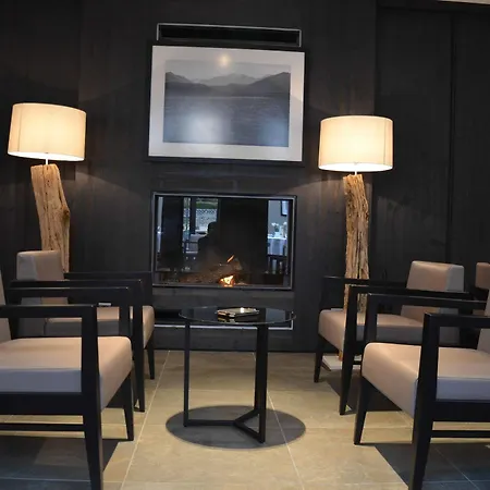 Blanc Hotel Marigny-Saint-Marcel