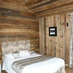 Blanc Hotel Marigny-Saint-Marcel