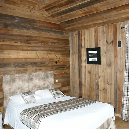 Blanc Hotel Marigny-Saint-Marcel